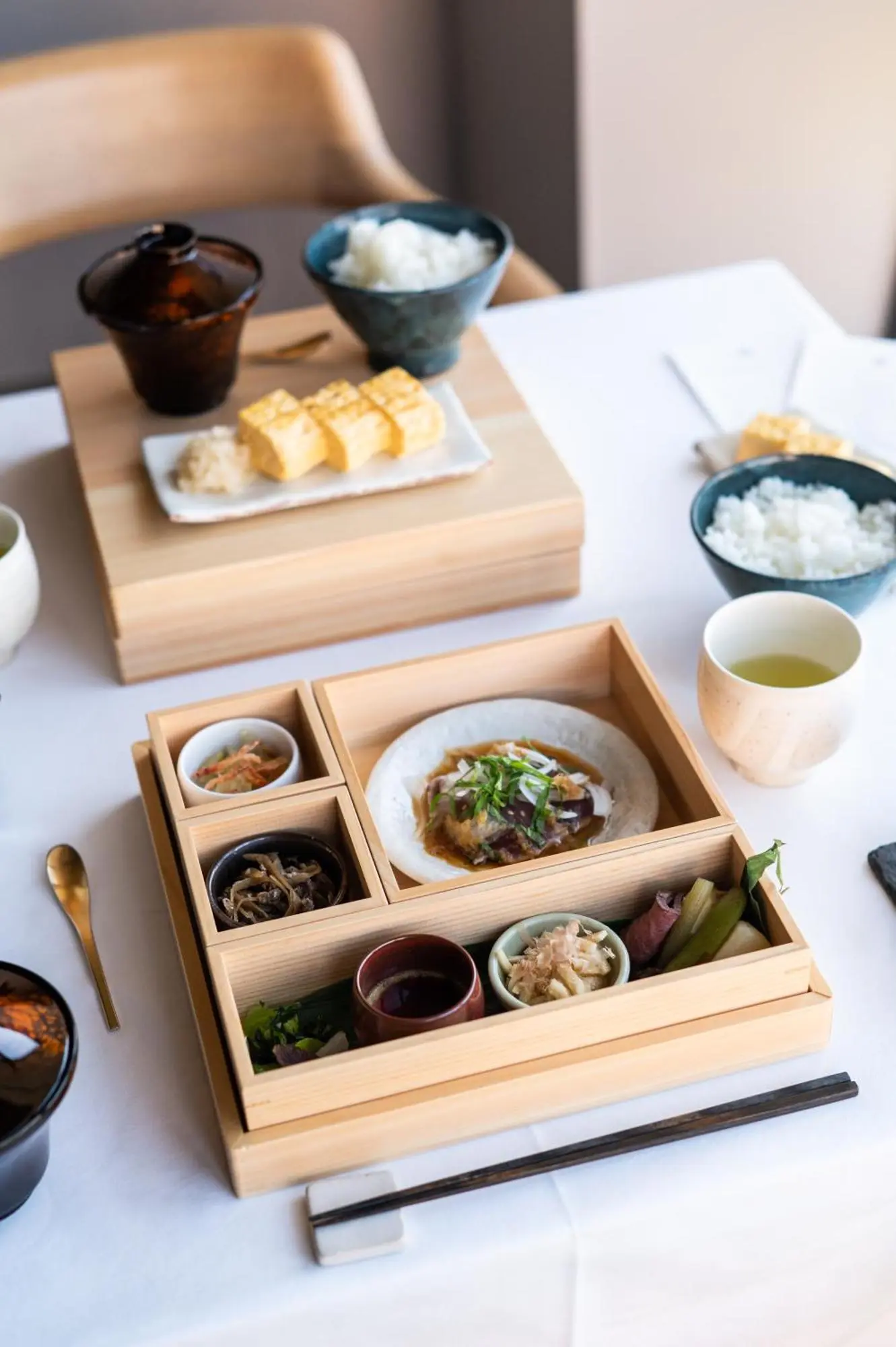 Desayuno japonés tradicional en The Tower Hotel Nagoya